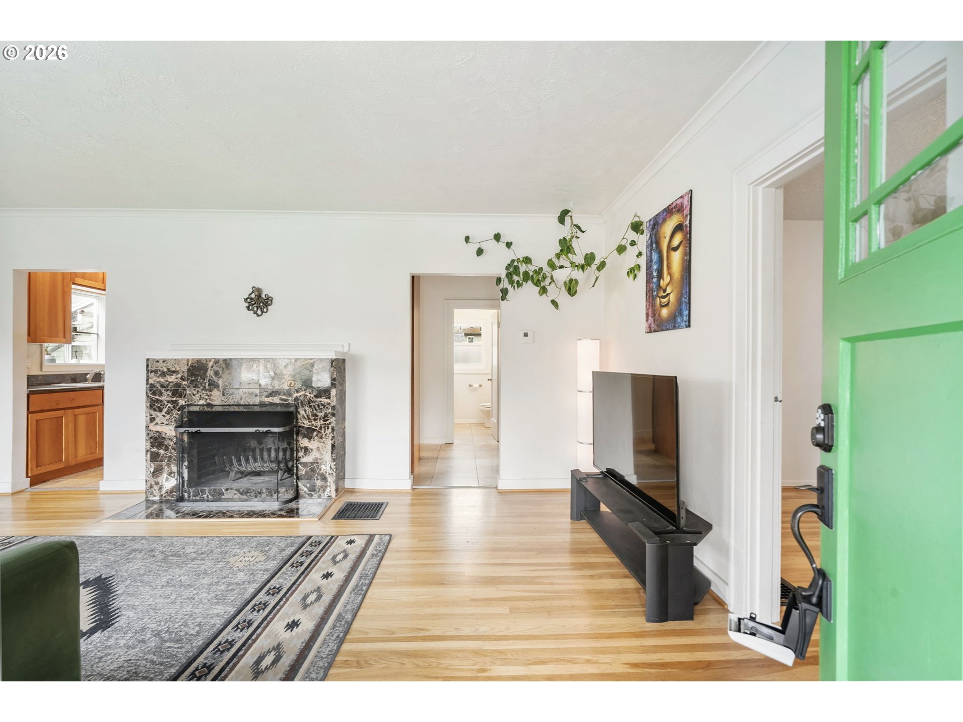 6362 N COMMERCIAL AVE