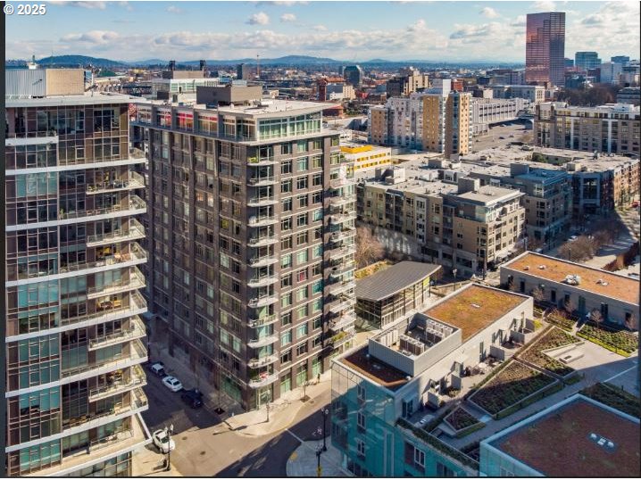 1255 NW 9TH AVE 1305