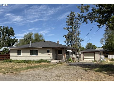 Photo of 2190 18th St, Baker City, OR 97814 (MLS # 279322279)