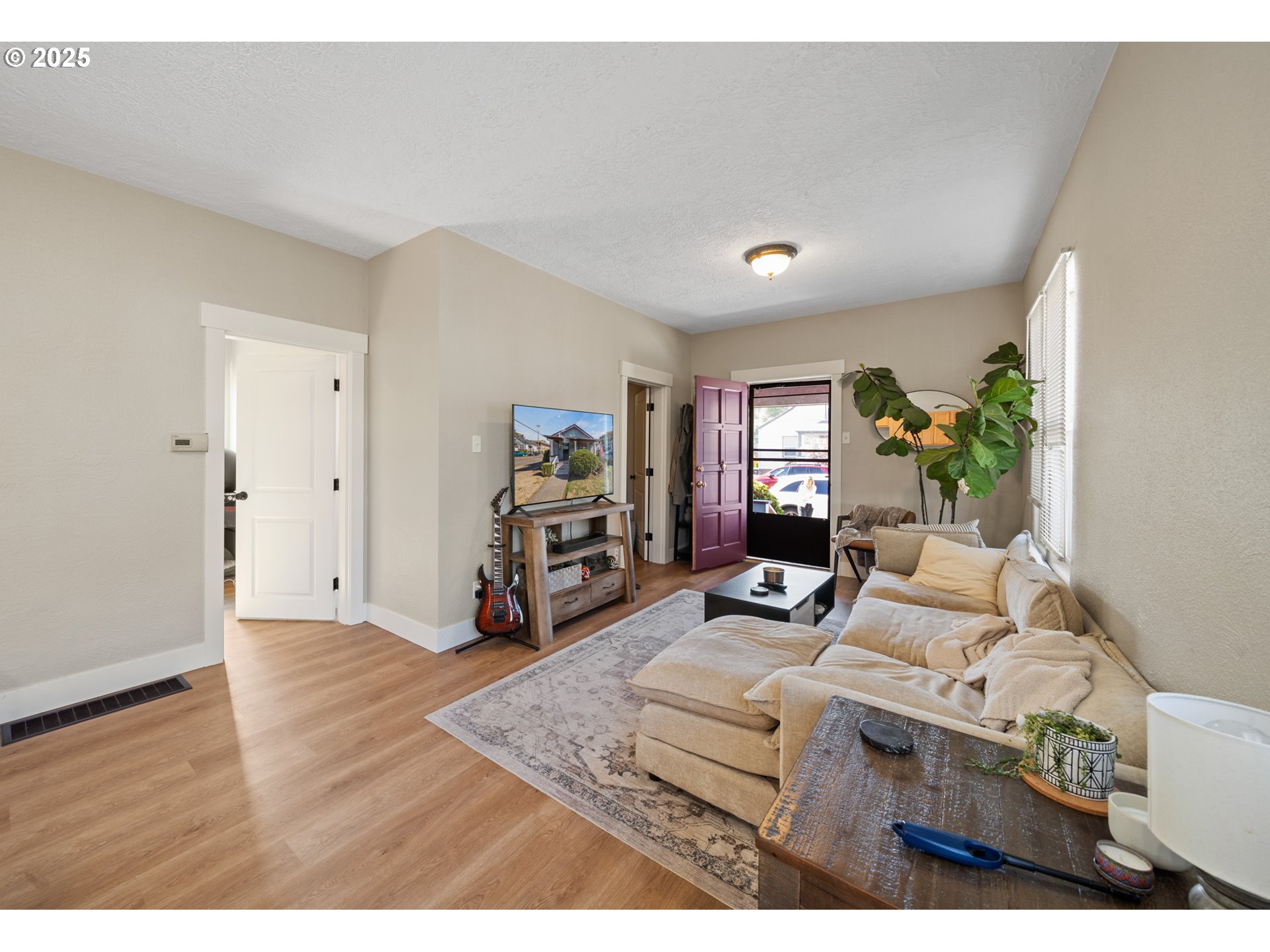 401 4TH ST