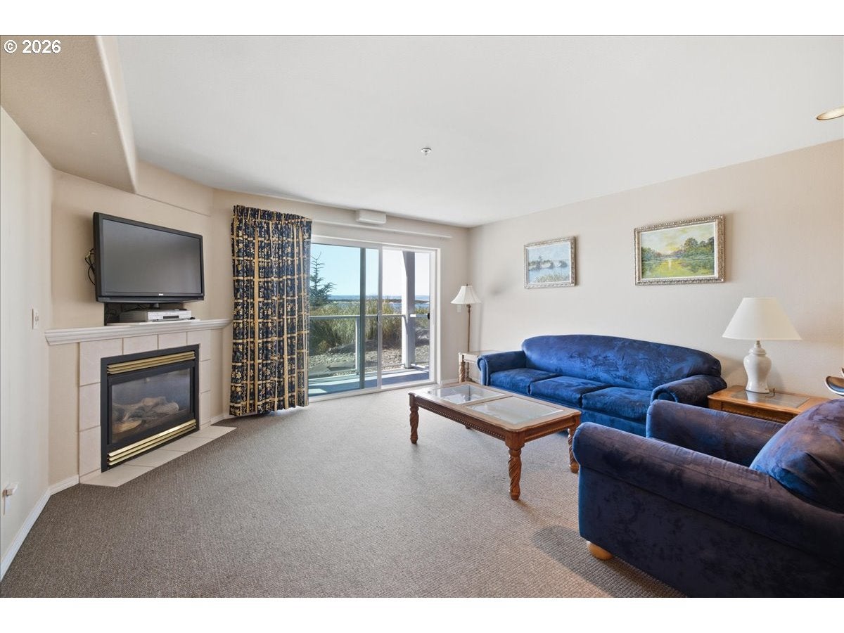 5201 SW HIGHWAY 101 109