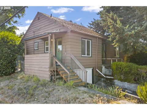 2504 N BALDWIN ST Portland OR 97217