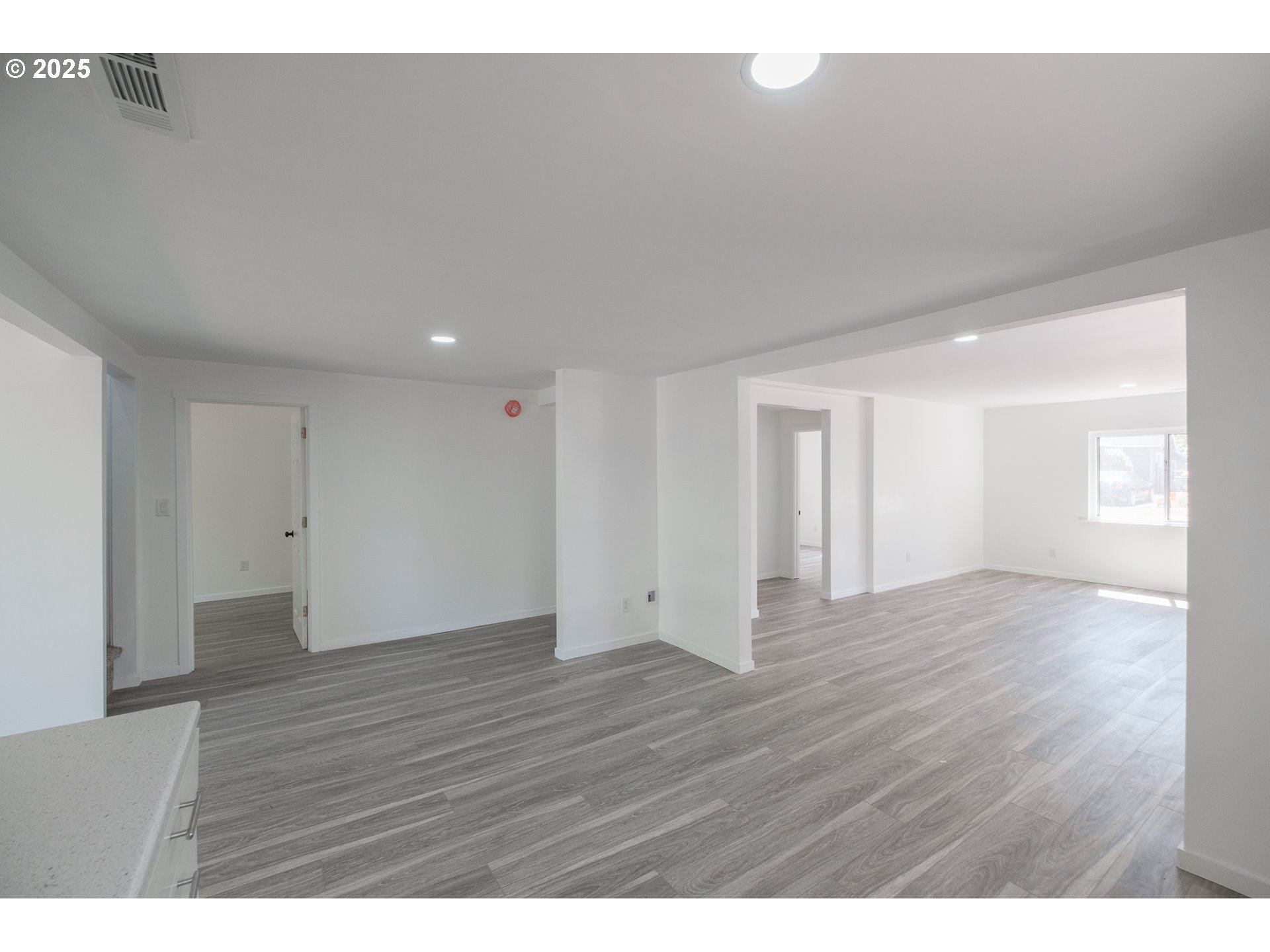 Sweet Home, Oregon 97386, United States, 3 Bedrooms Bedrooms, ,1 BathroomBathrooms,Residential,Active,189924