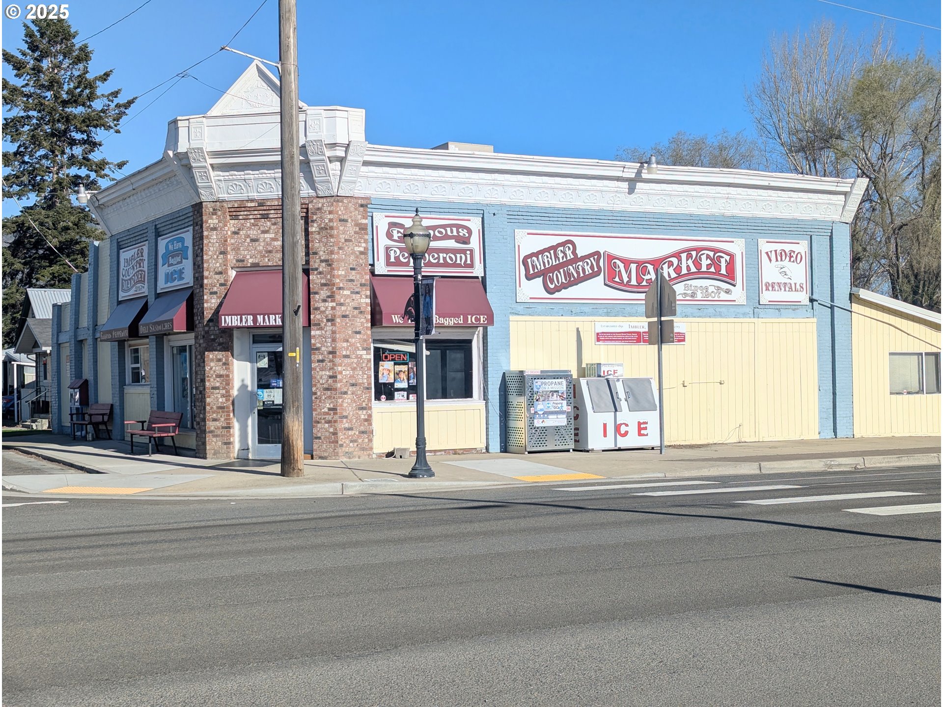 350 MAIN ST