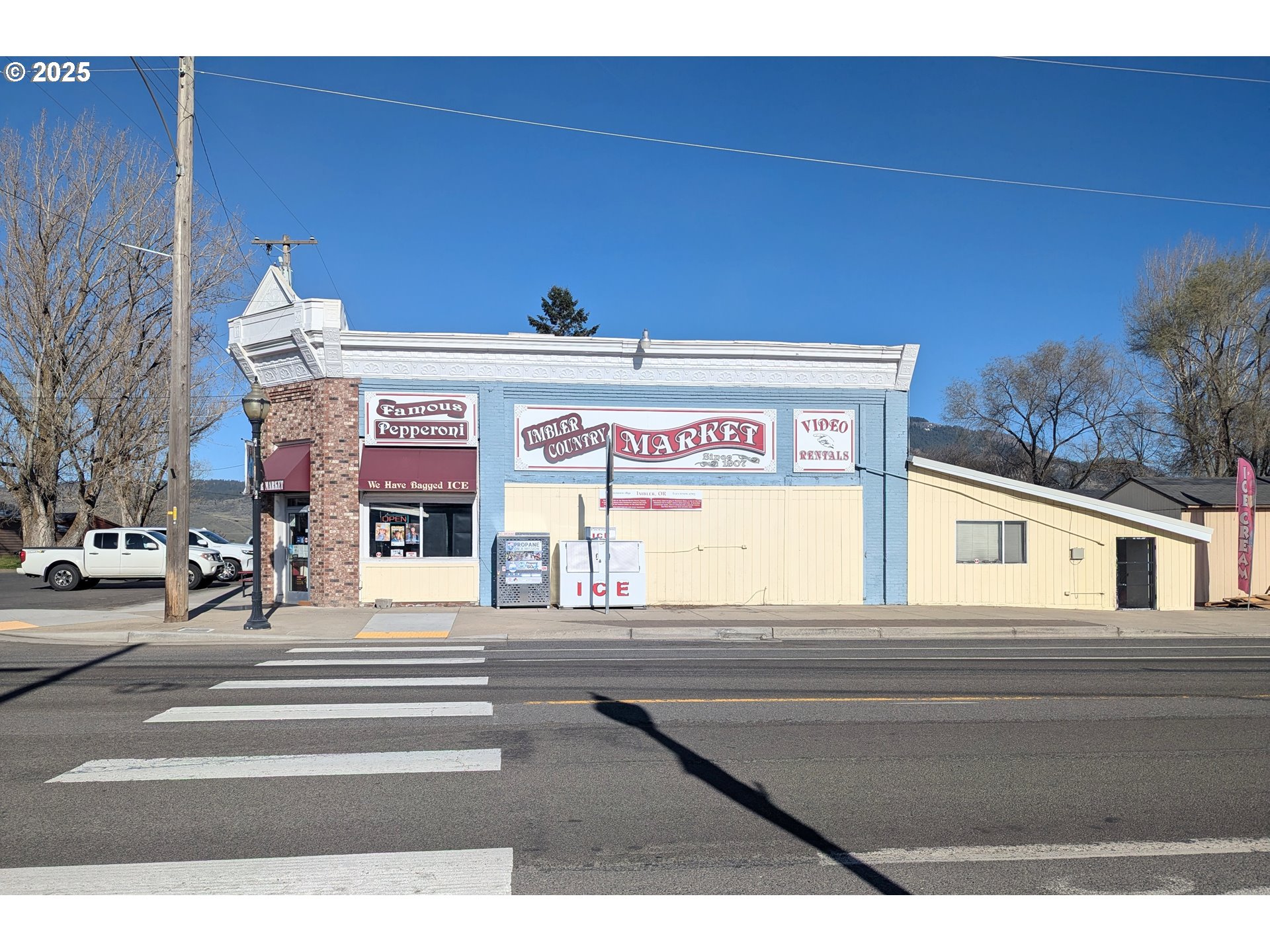 350 MAIN ST