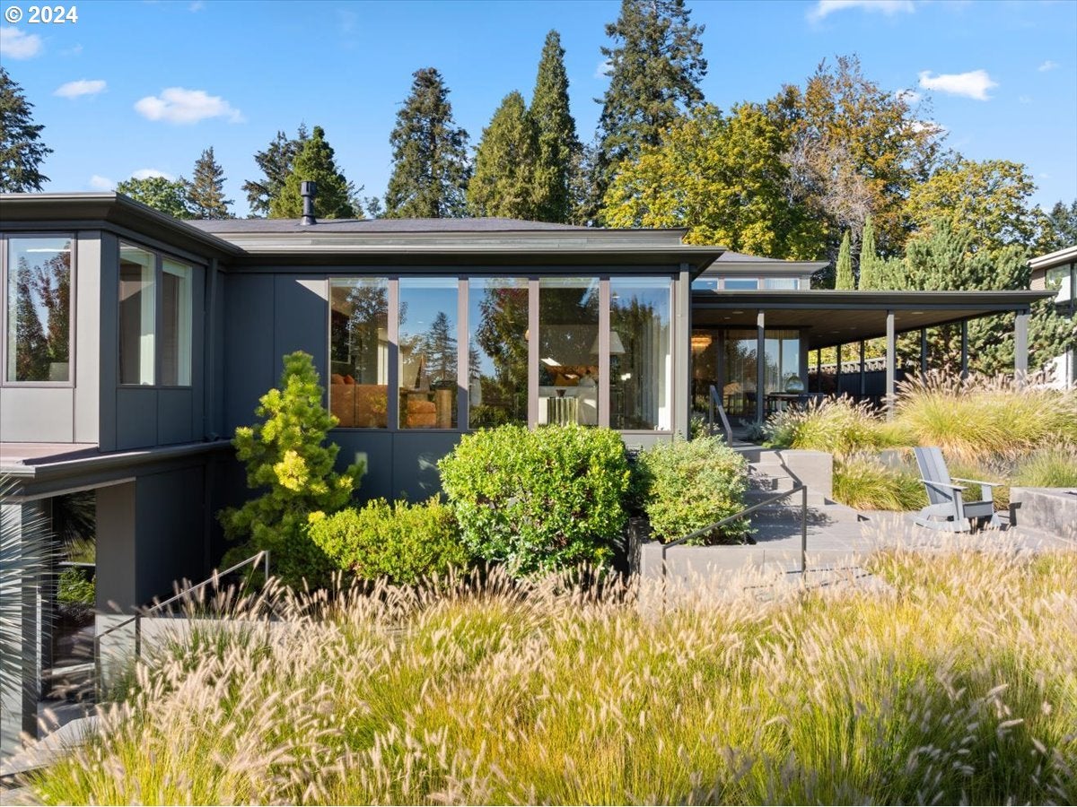 1933 HIGHLANDS LOOP