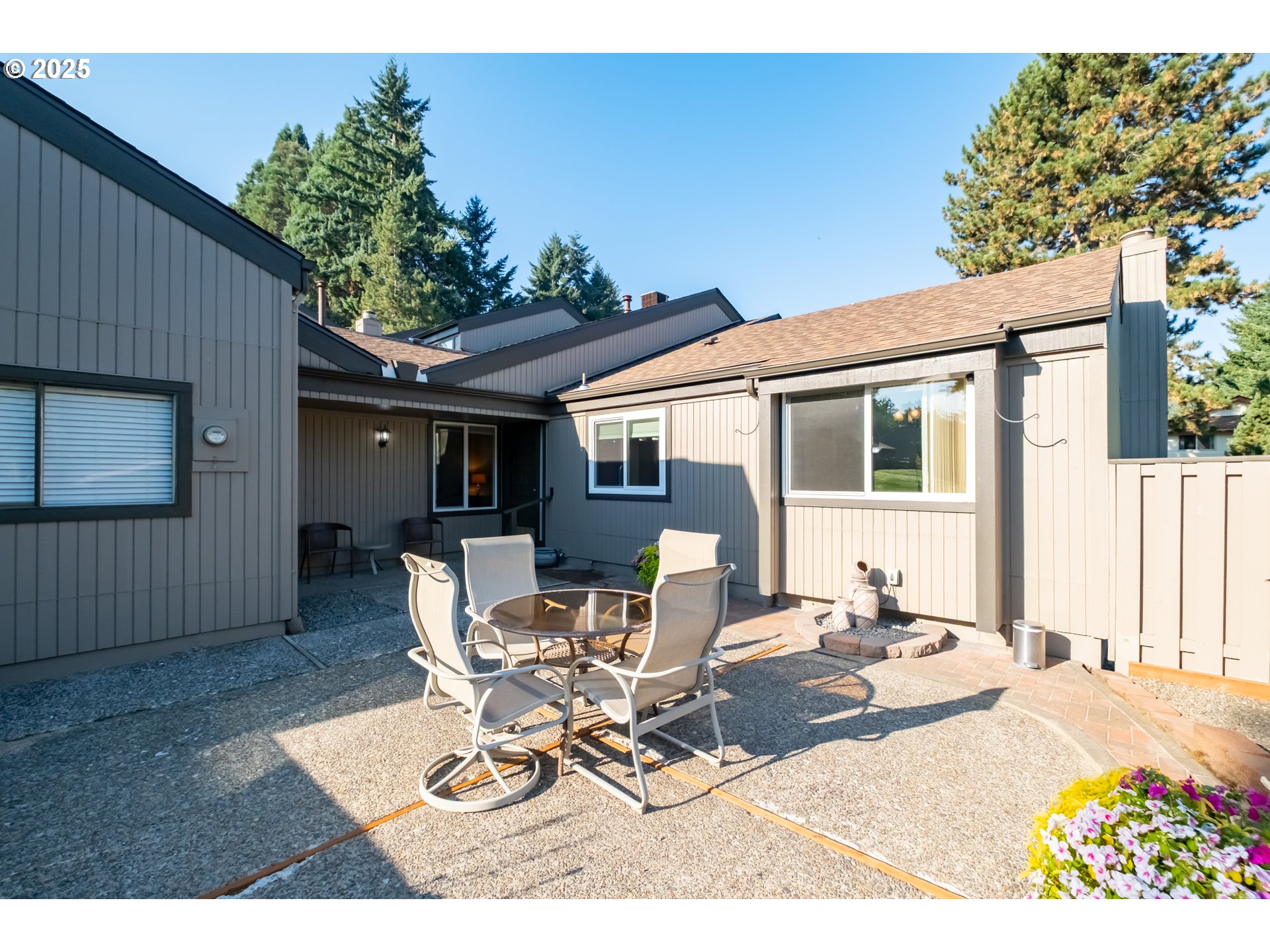 Salem, Oregon 97306, United States, 3 Bedrooms Bedrooms, ,2 BathroomsBathrooms,Residential,Active,217983