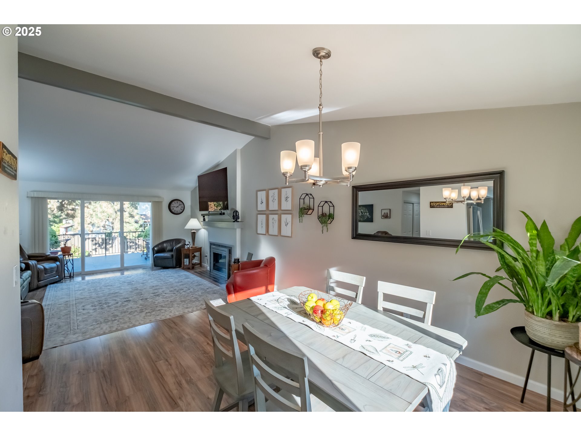 Salem, Oregon 97306, United States, 3 Bedrooms Bedrooms, ,2 BathroomsBathrooms,Residential,Active,217983