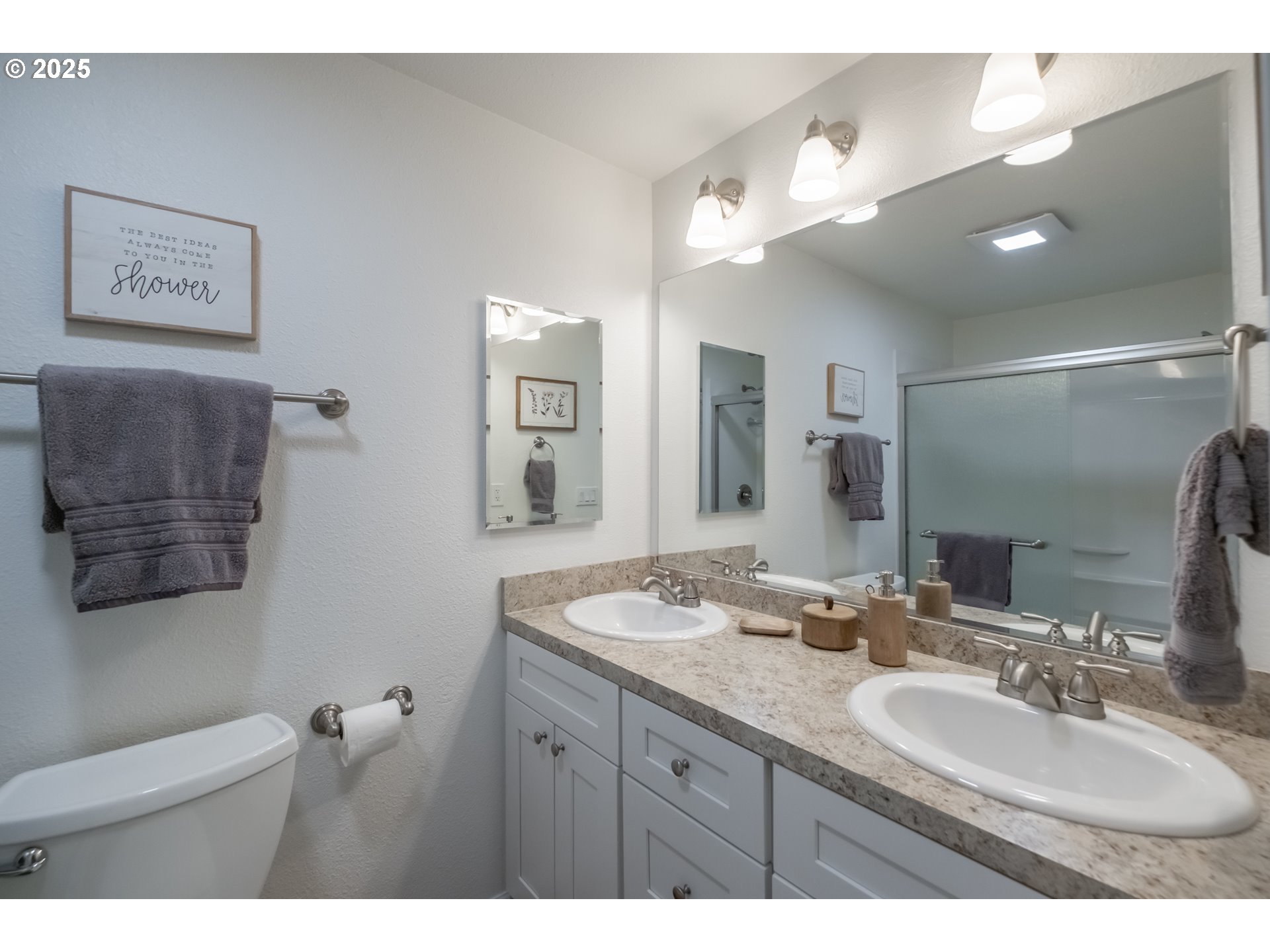 Salem, Oregon 97306, United States, 3 Bedrooms Bedrooms, ,2 BathroomsBathrooms,Residential,Active,217983