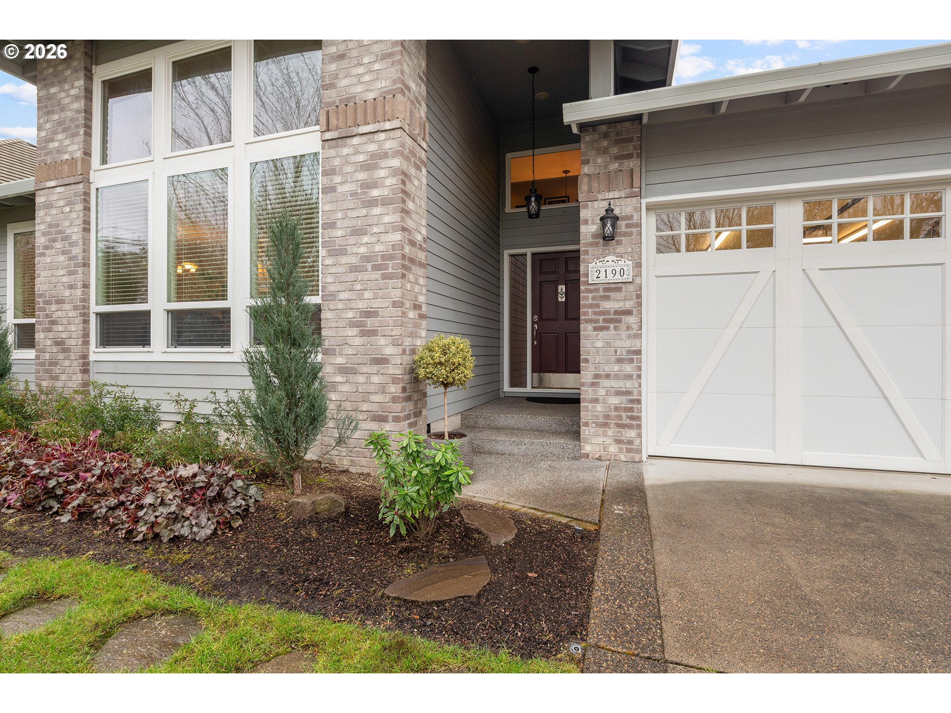 2190 RIVER HEIGHTS CIR