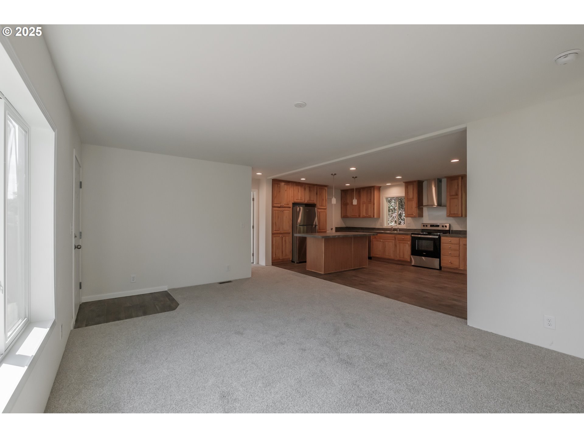 Salem, Oregon 97305, United States, 3 Bedrooms Bedrooms, ,2 BathroomsBathrooms,Residential,Active,155489