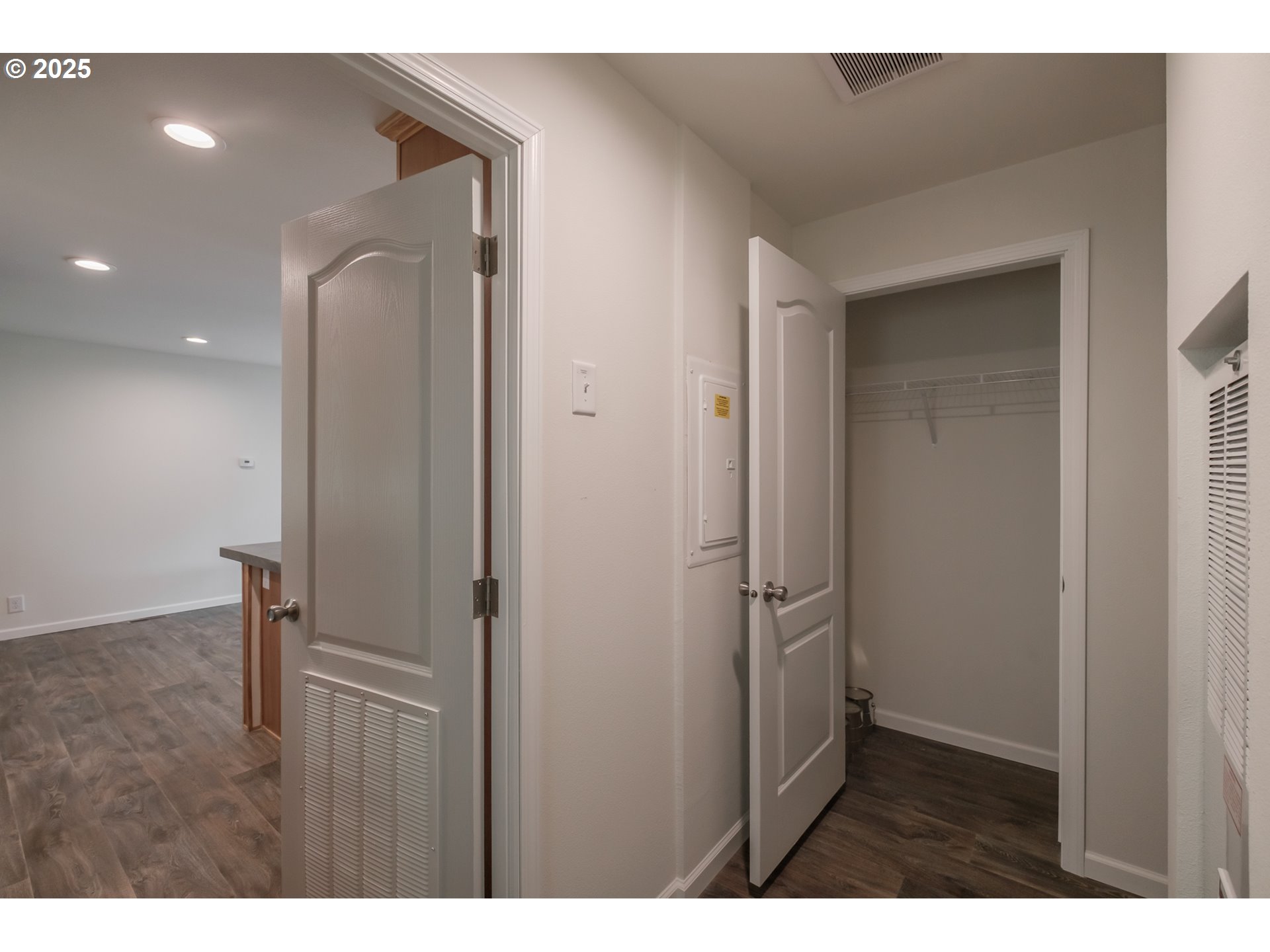 Salem, Oregon 97305, United States, 3 Bedrooms Bedrooms, ,2 BathroomsBathrooms,Residential,Active,155489