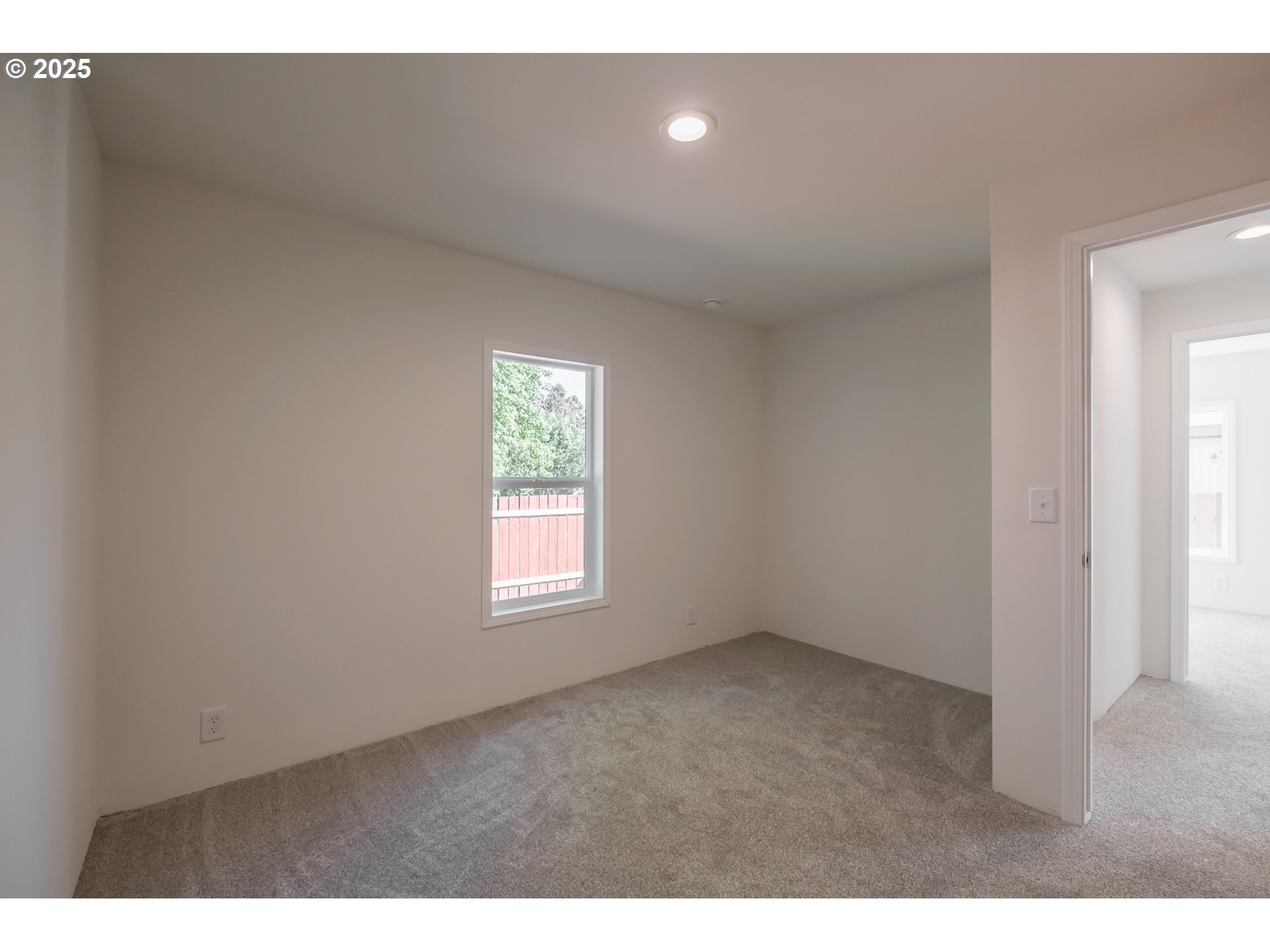 Salem, Oregon 97305, United States, 3 Bedrooms Bedrooms, ,2 BathroomsBathrooms,Residential,Active,155489