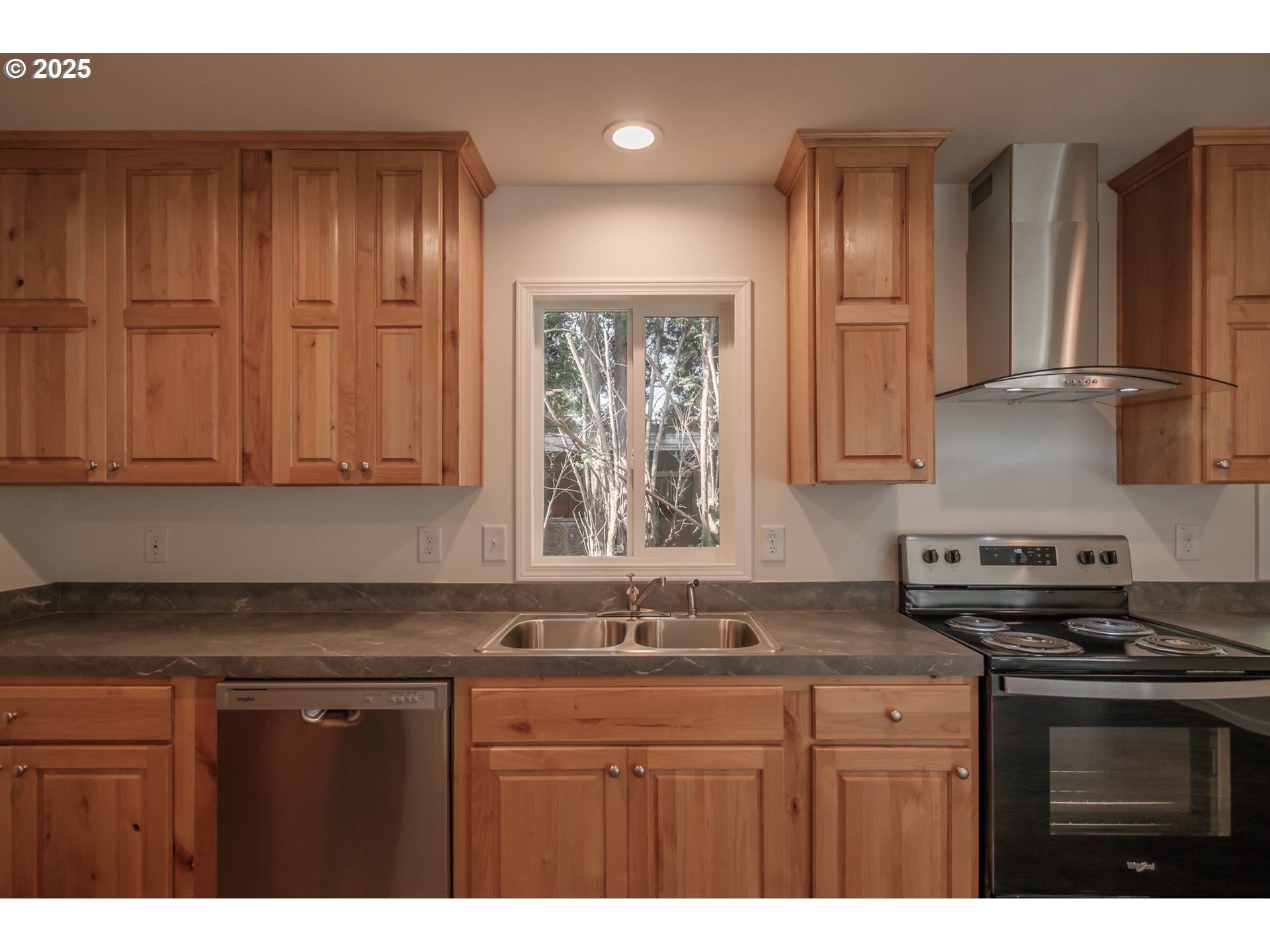 Salem, Oregon 97305, United States, 3 Bedrooms Bedrooms, ,2 BathroomsBathrooms,Residential,Active,155489