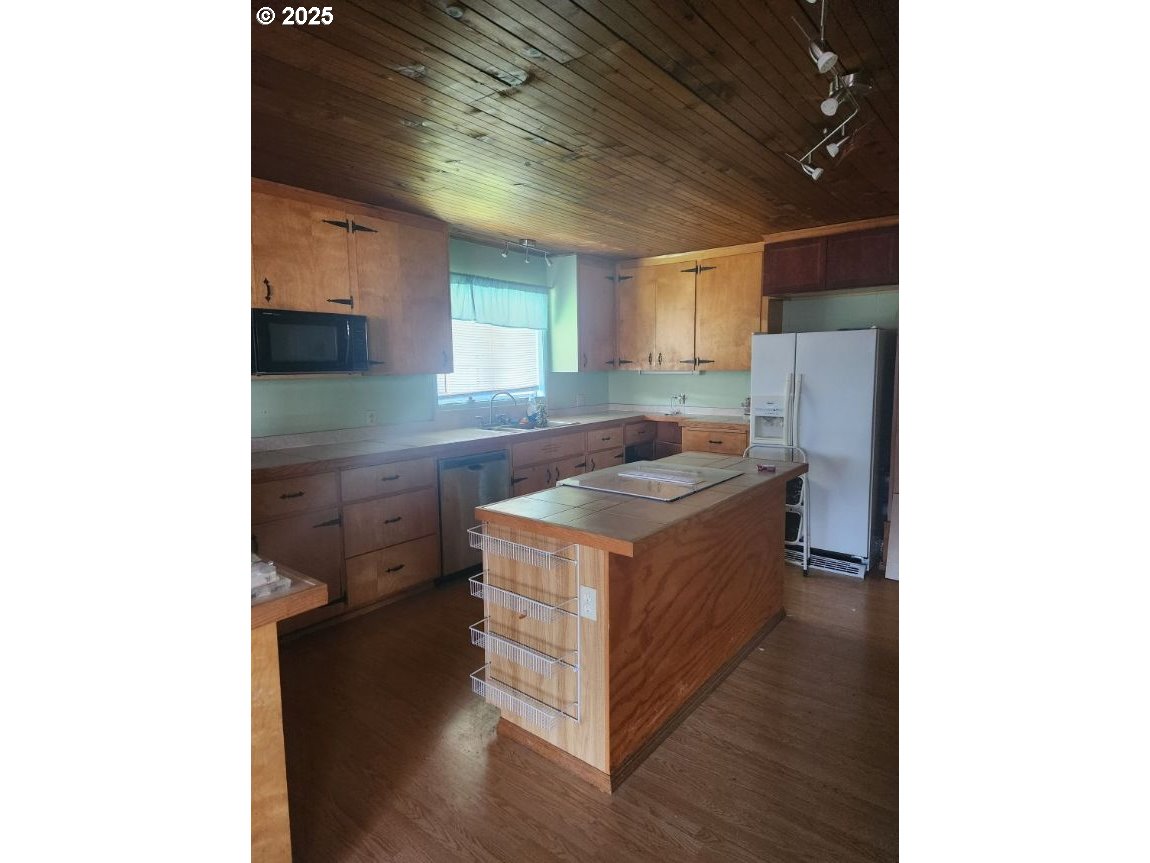 50350 Cowens RD 8