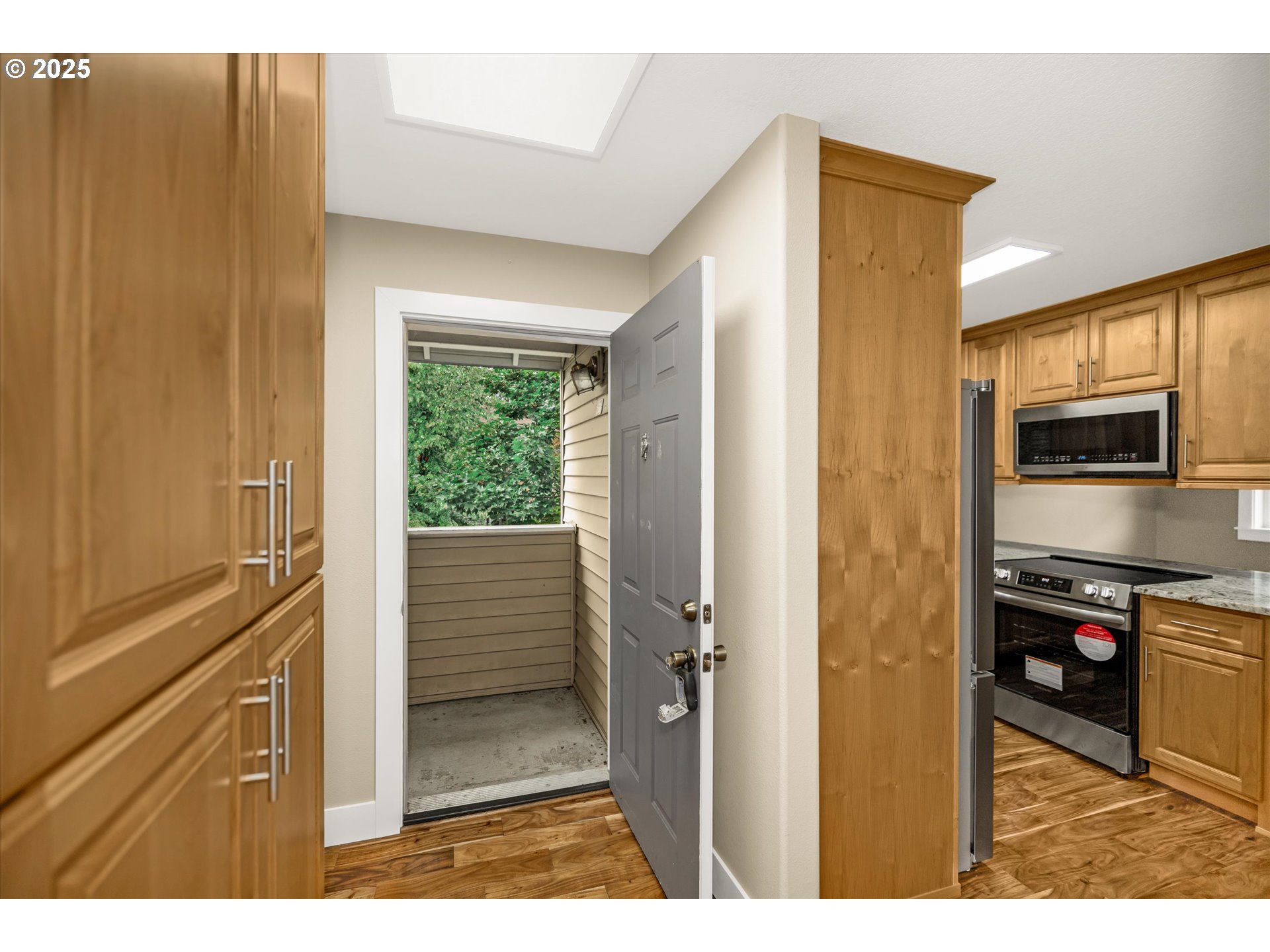 4686 W POWELL BLVD