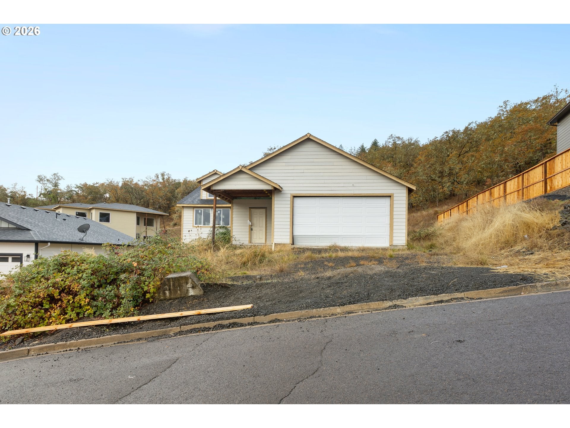 928 SE GOLDEN EAGLE AVE