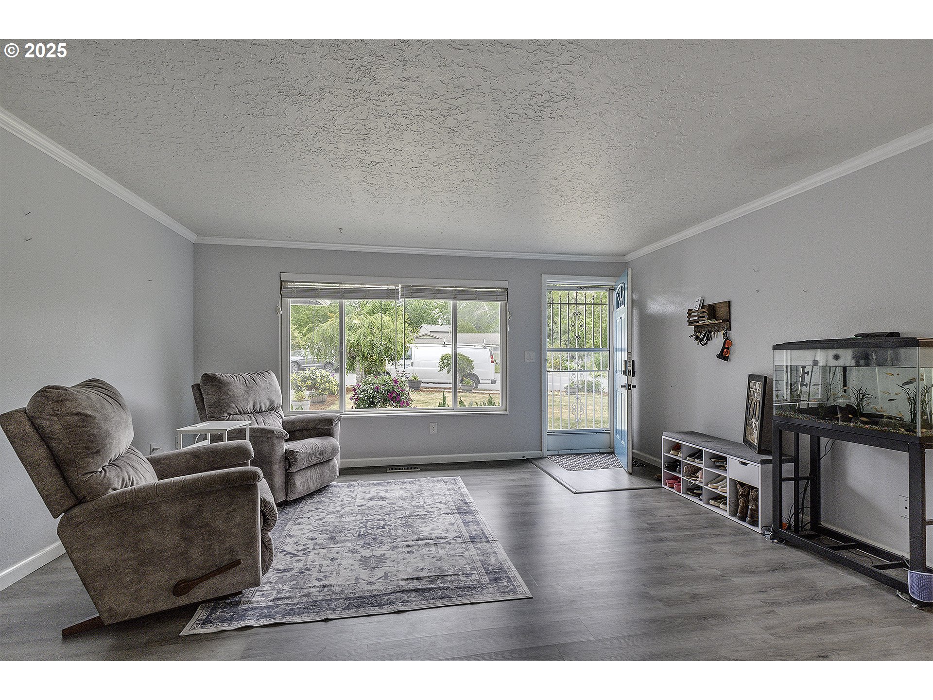 1495 SE EVELYN CT