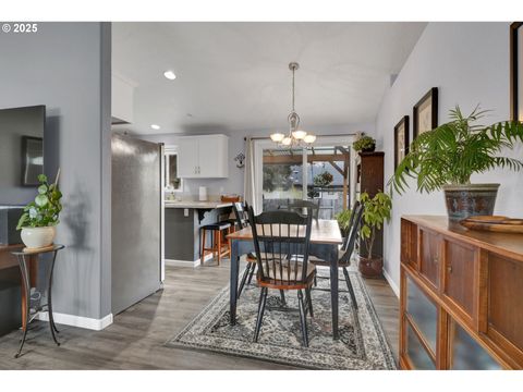 Tiny photo for 958 Bush Ln, Creswell, OR 97426 (MLS # 454518989)