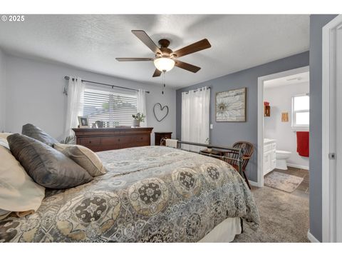 Tiny photo for 958 Bush Ln, Creswell, OR 97426 (MLS # 454518989)