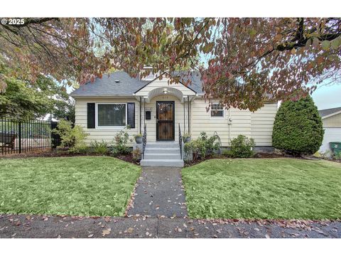 615 W 39TH ST Vancouver WA 98660