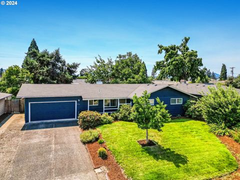 1673 LAWNRIDGE AVE Springfield OR 97477
