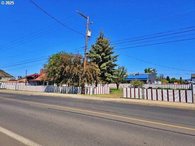 967 NW 2ND ST