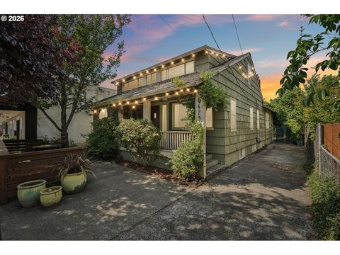 5629 SE CENTER ST Portland OR 97206