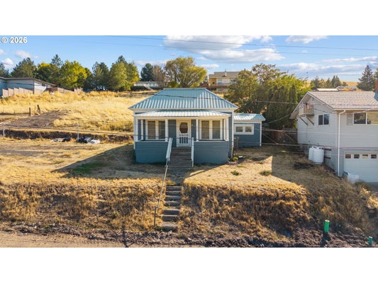 110 N GILMORE ST, HEPPNER, OR 97836 - Image 4b18e7dc2dc57d0cefa8b30b4c81bb15/1139771013
