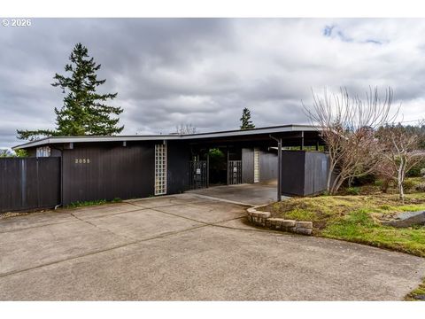 2055 BROADVIEW ST Eugene OR 97405