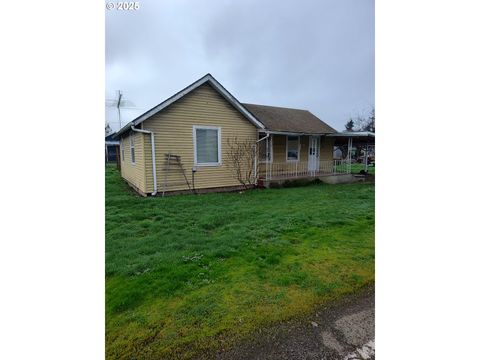 Photo of 10772 NE Oak St, Donald, OR 97020 (MLS # 149798850)