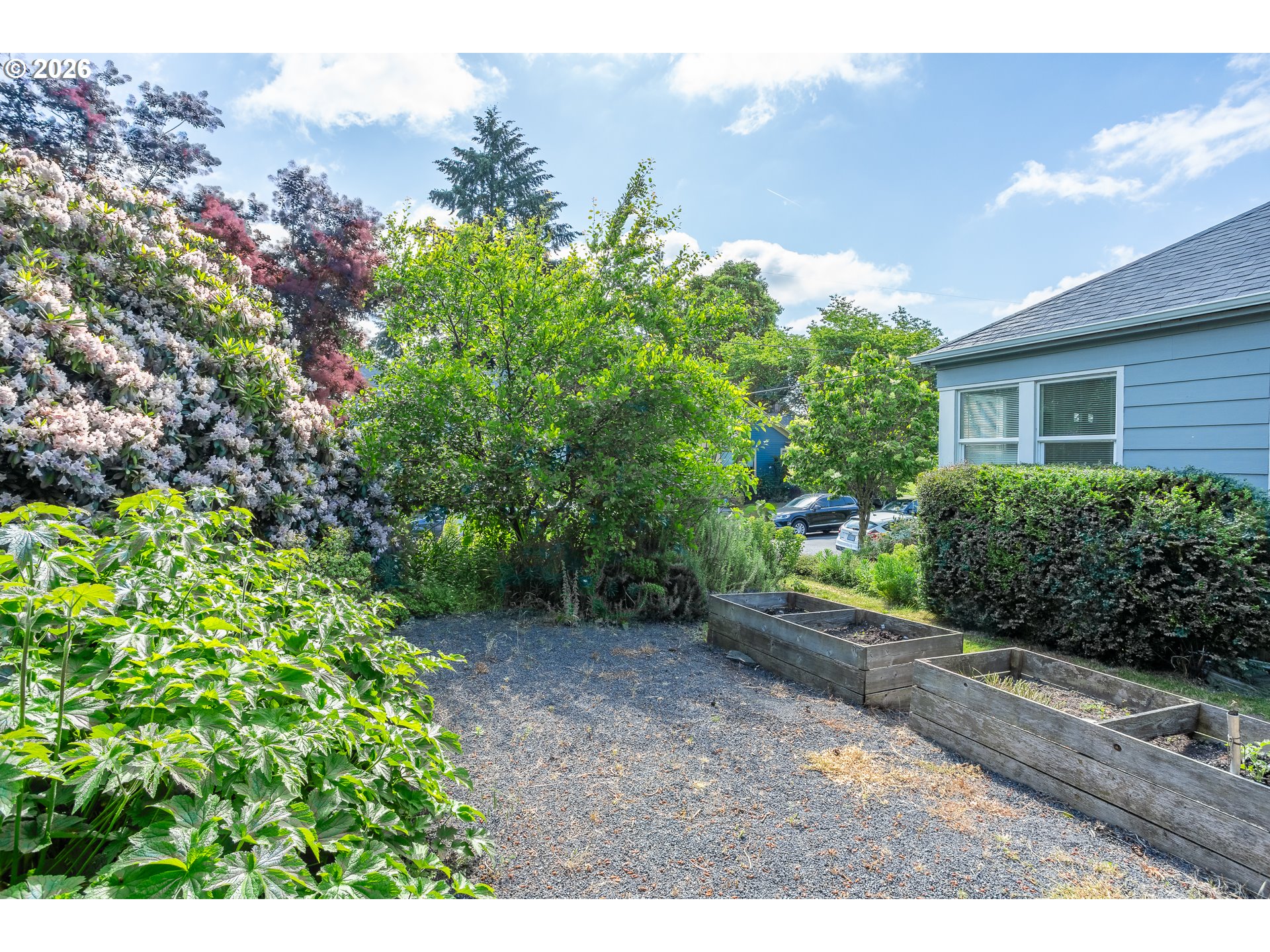 305 NE 26TH AVE