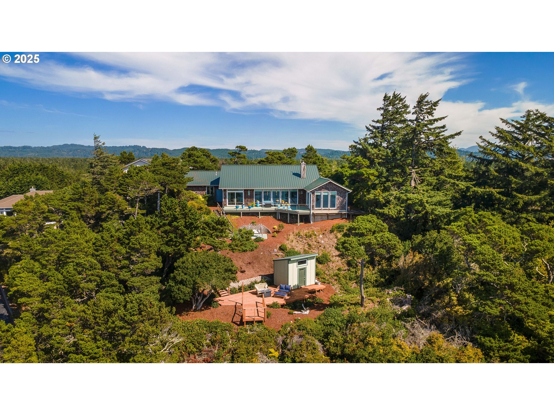 53 SHORELINE DR