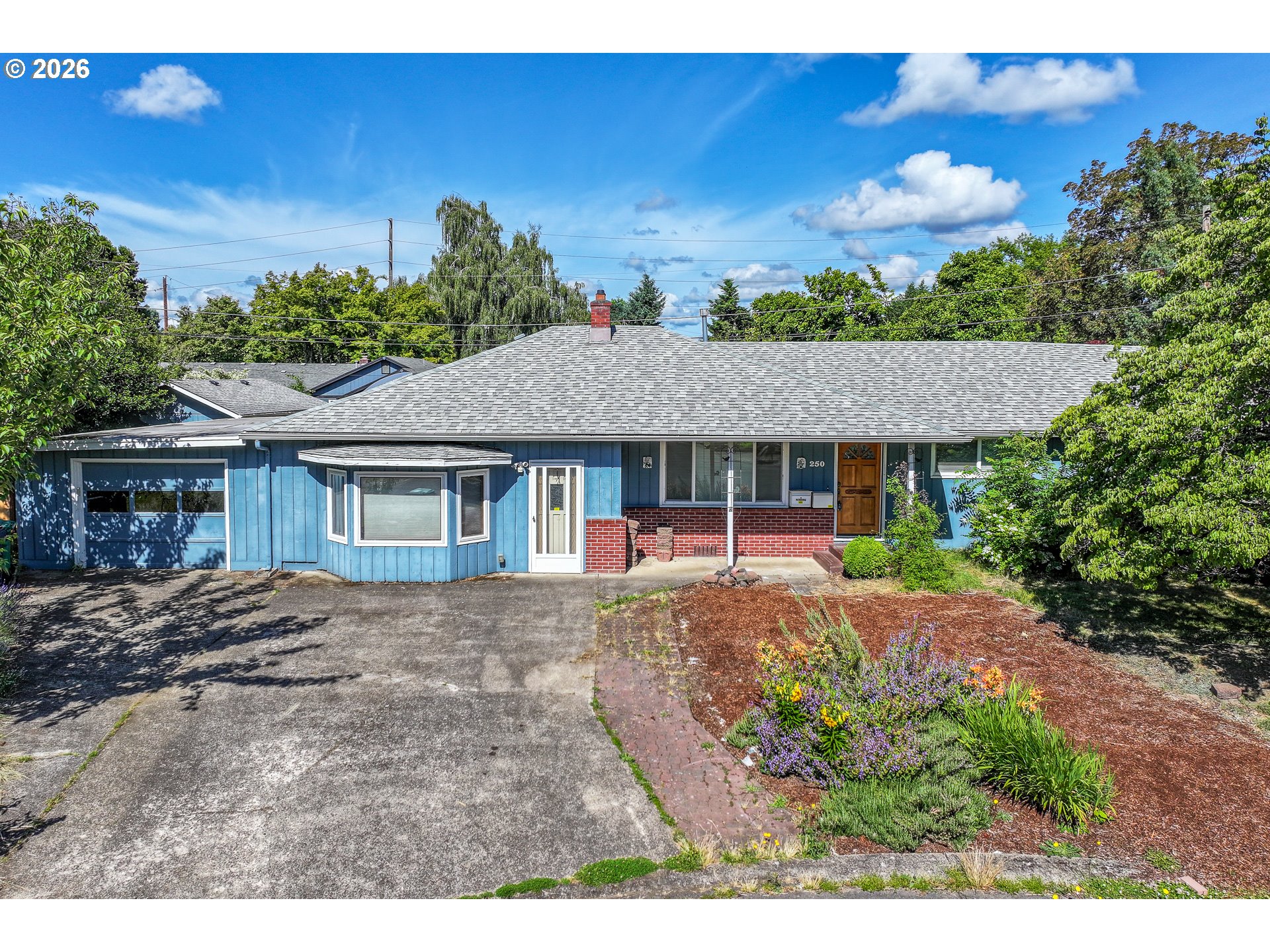 250 ROSE CT