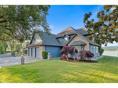 954 S A ST Washougal WA 98671