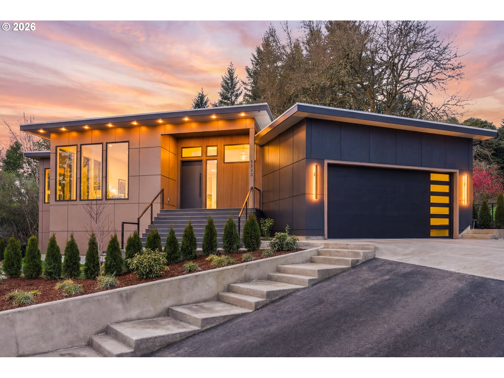 Photo 1 of 47 — 6233 SW HAMILTON WAY, Portland, OR 97221