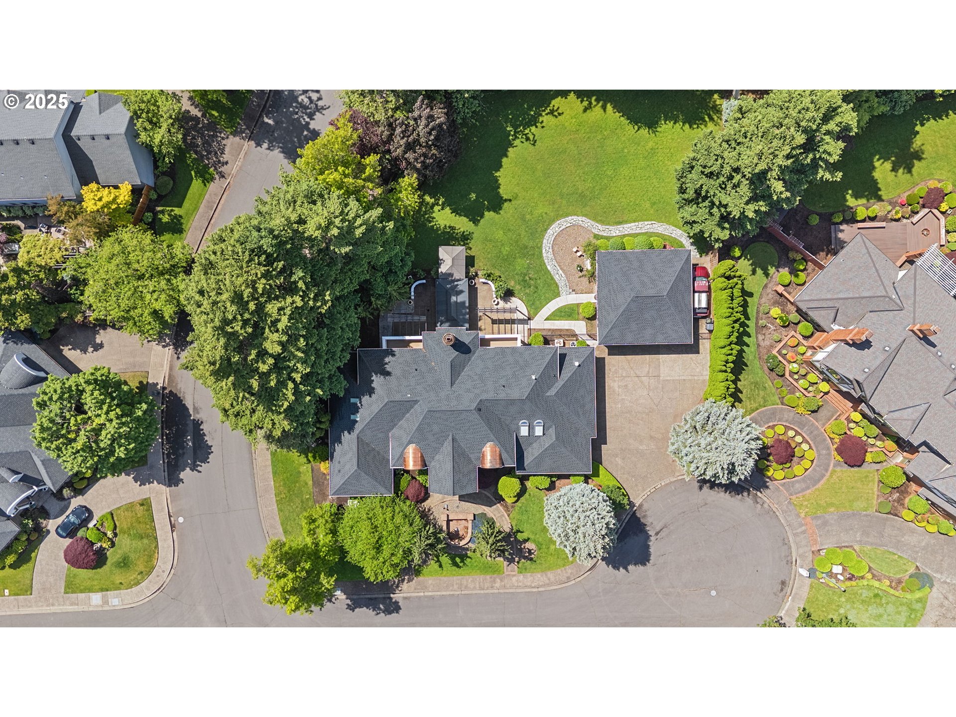 1564 REGENCY DR
