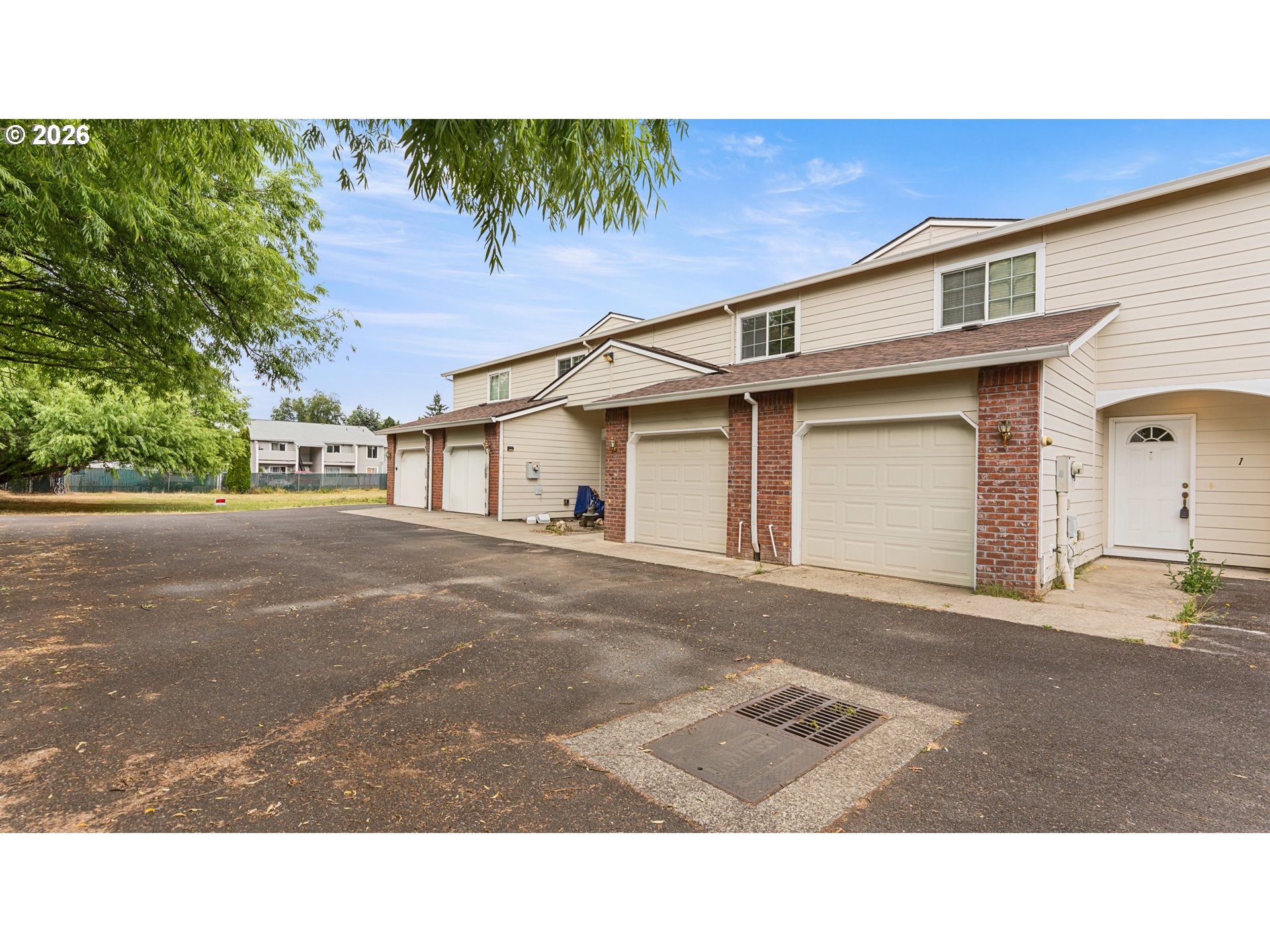 1919 26TH AVE 2