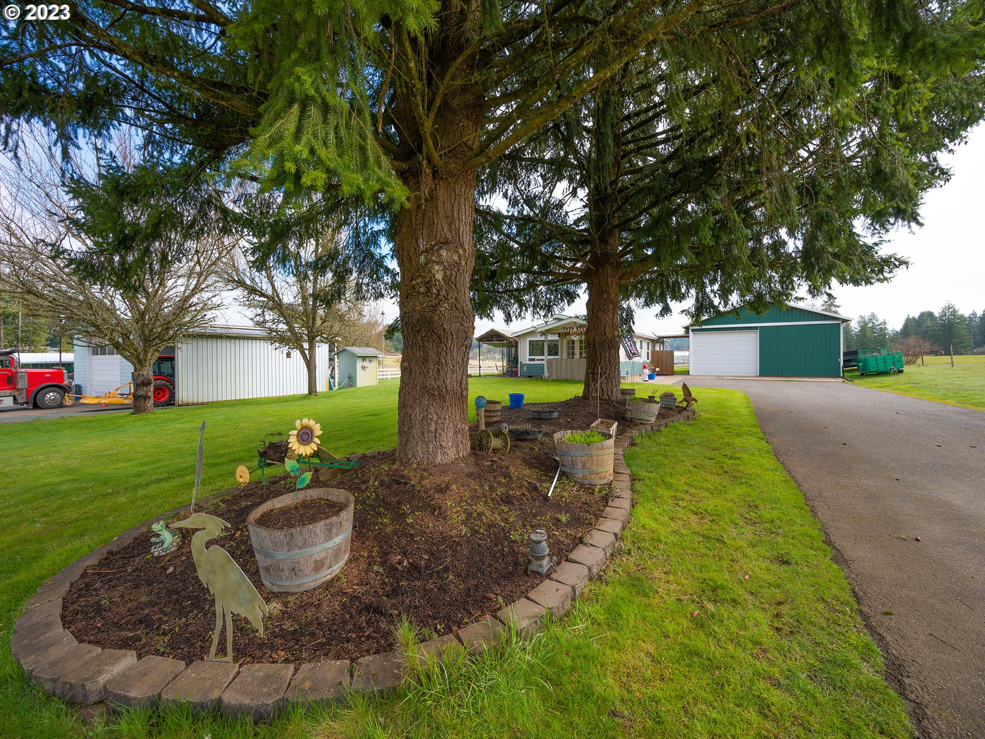 24496 VAUGHN RD