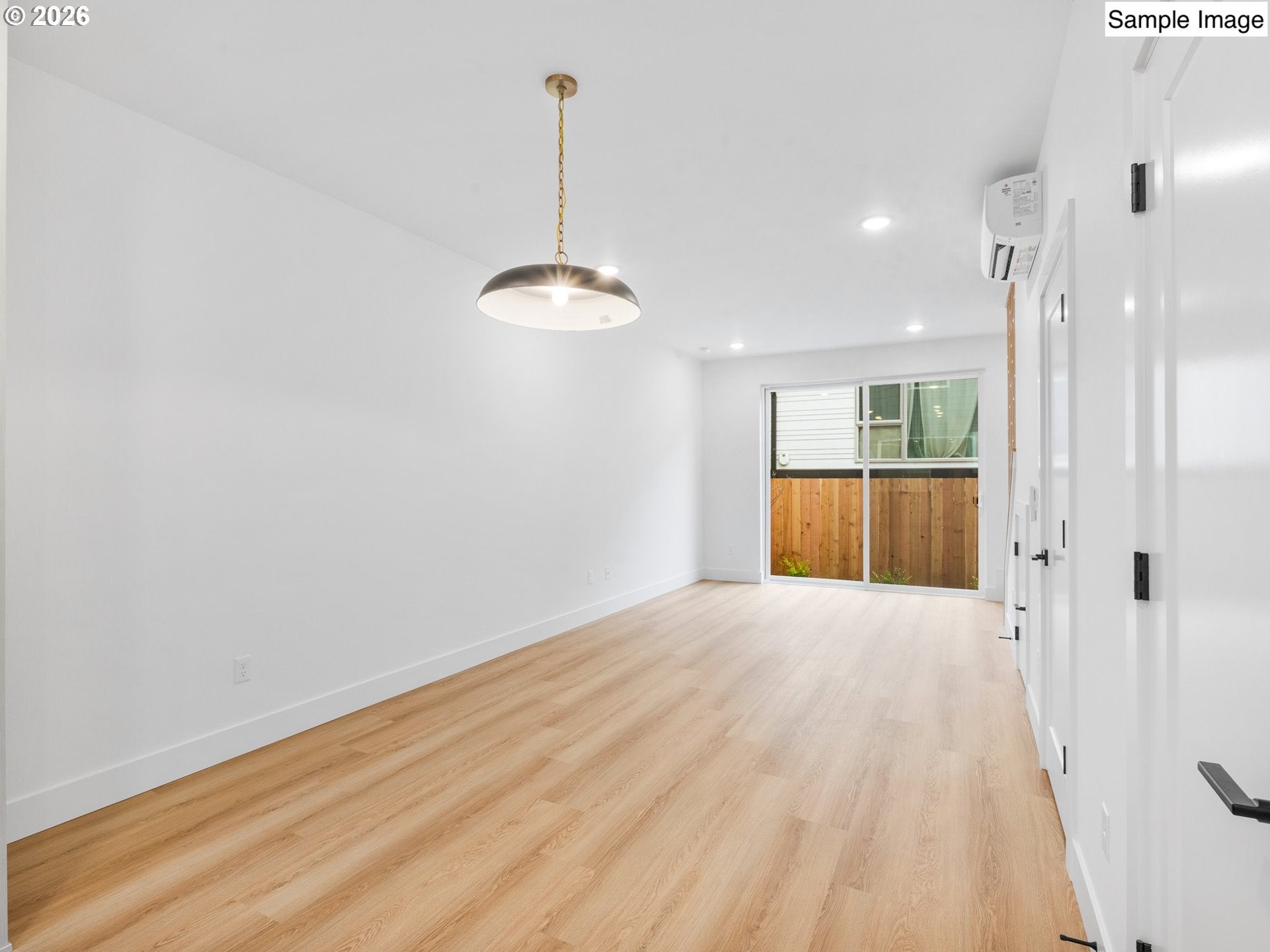 3556 N Haight AVE 4