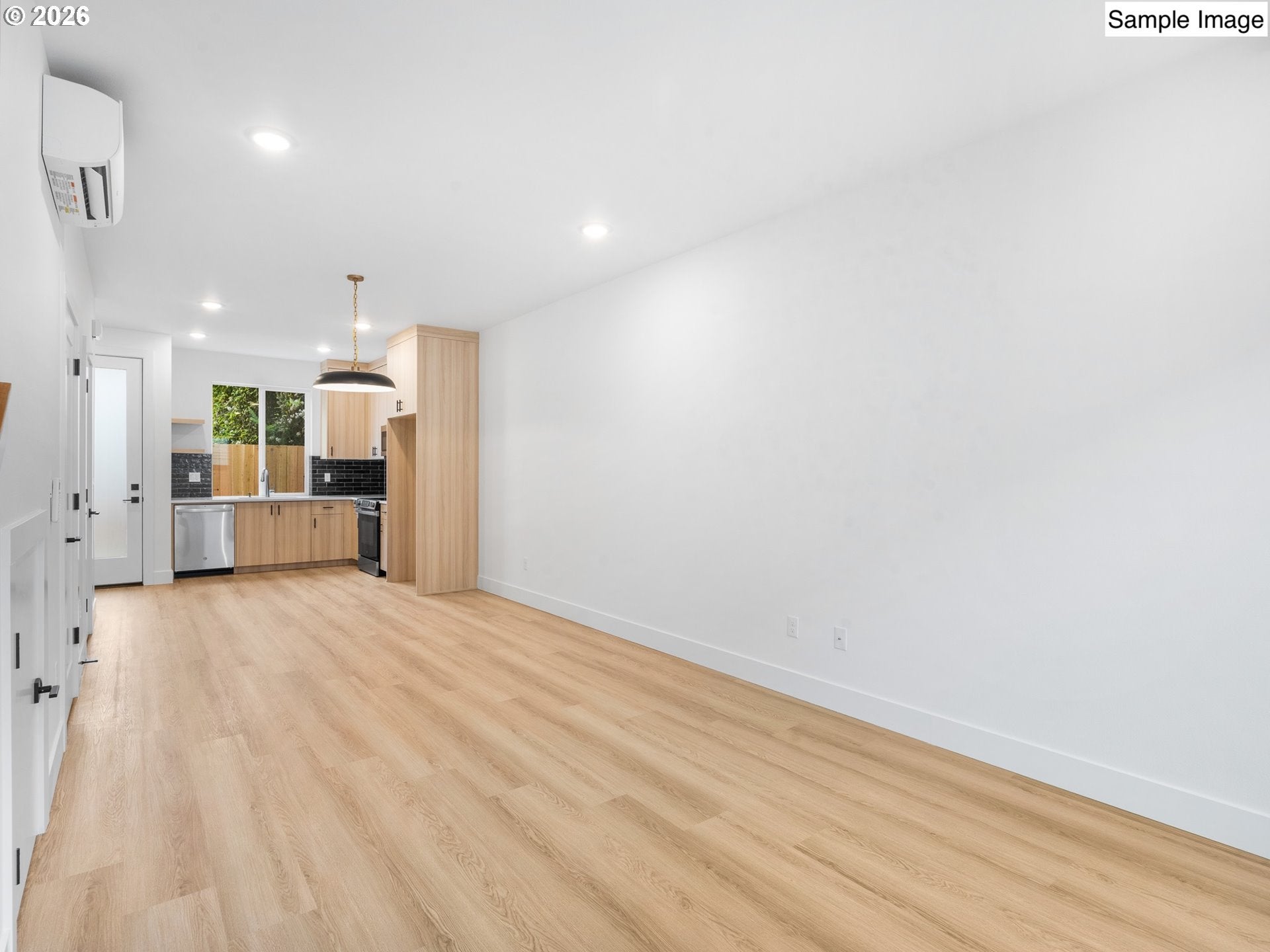 3556 N Haight AVE 4