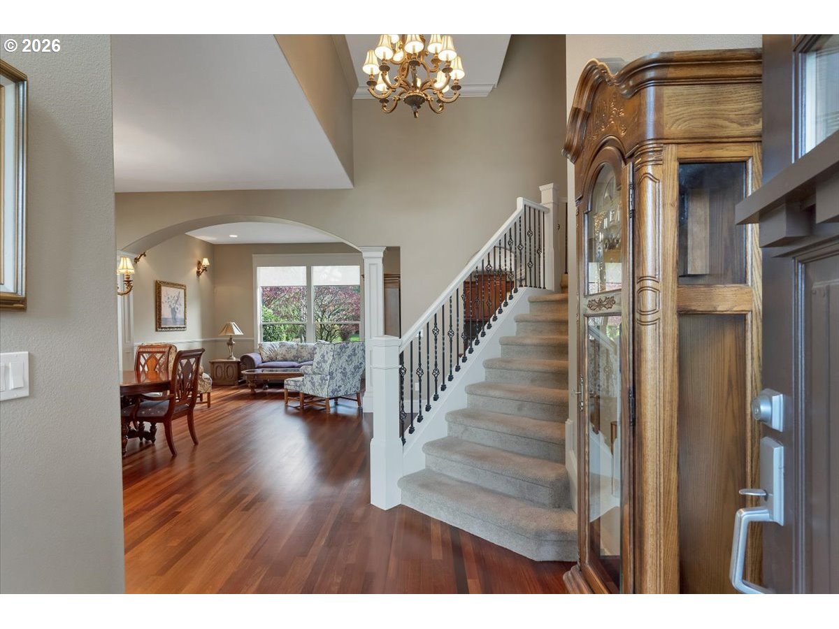 1650 WEST MEADOWS DR NW
