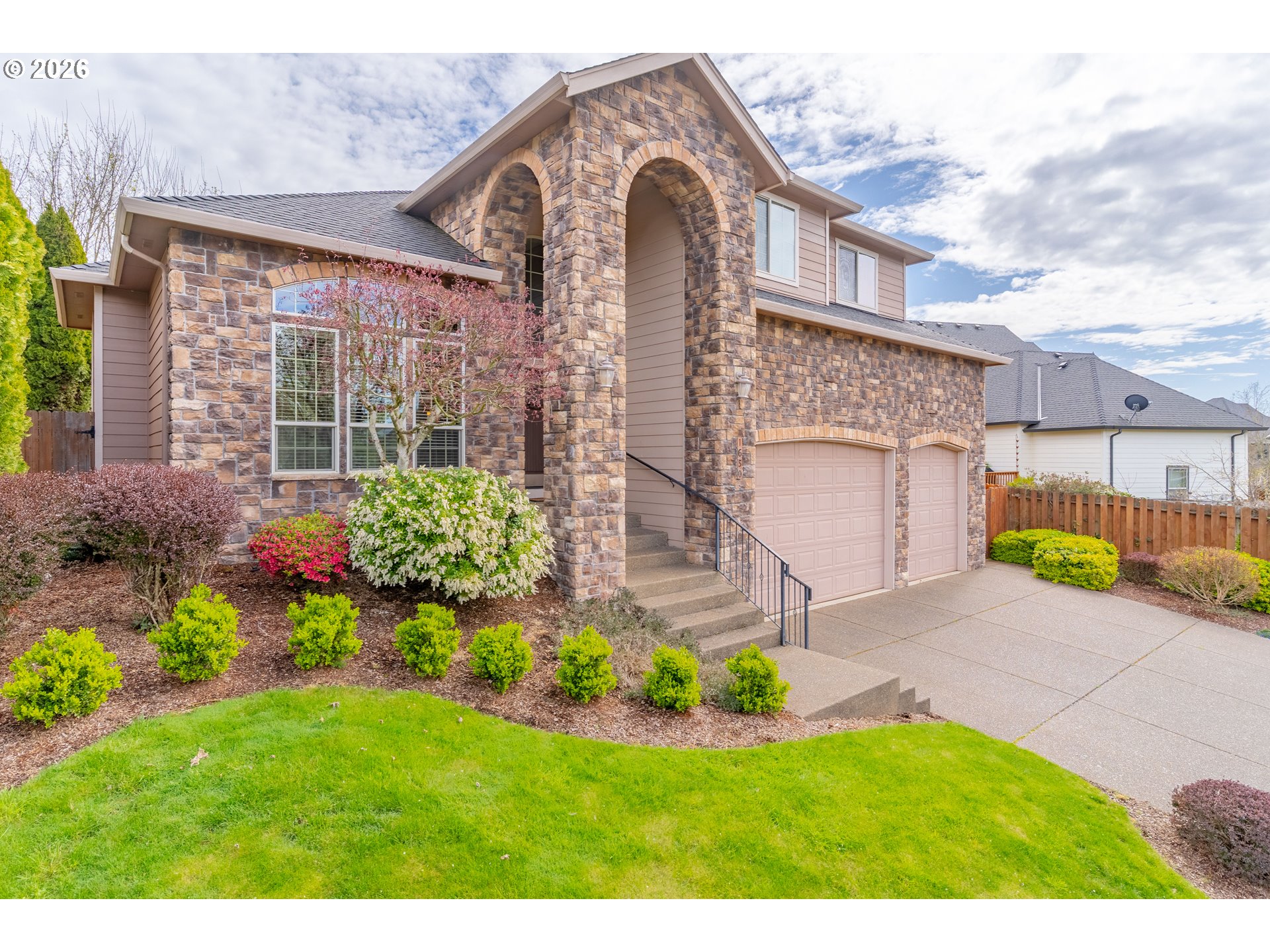 1650 WEST MEADOWS DR NW
