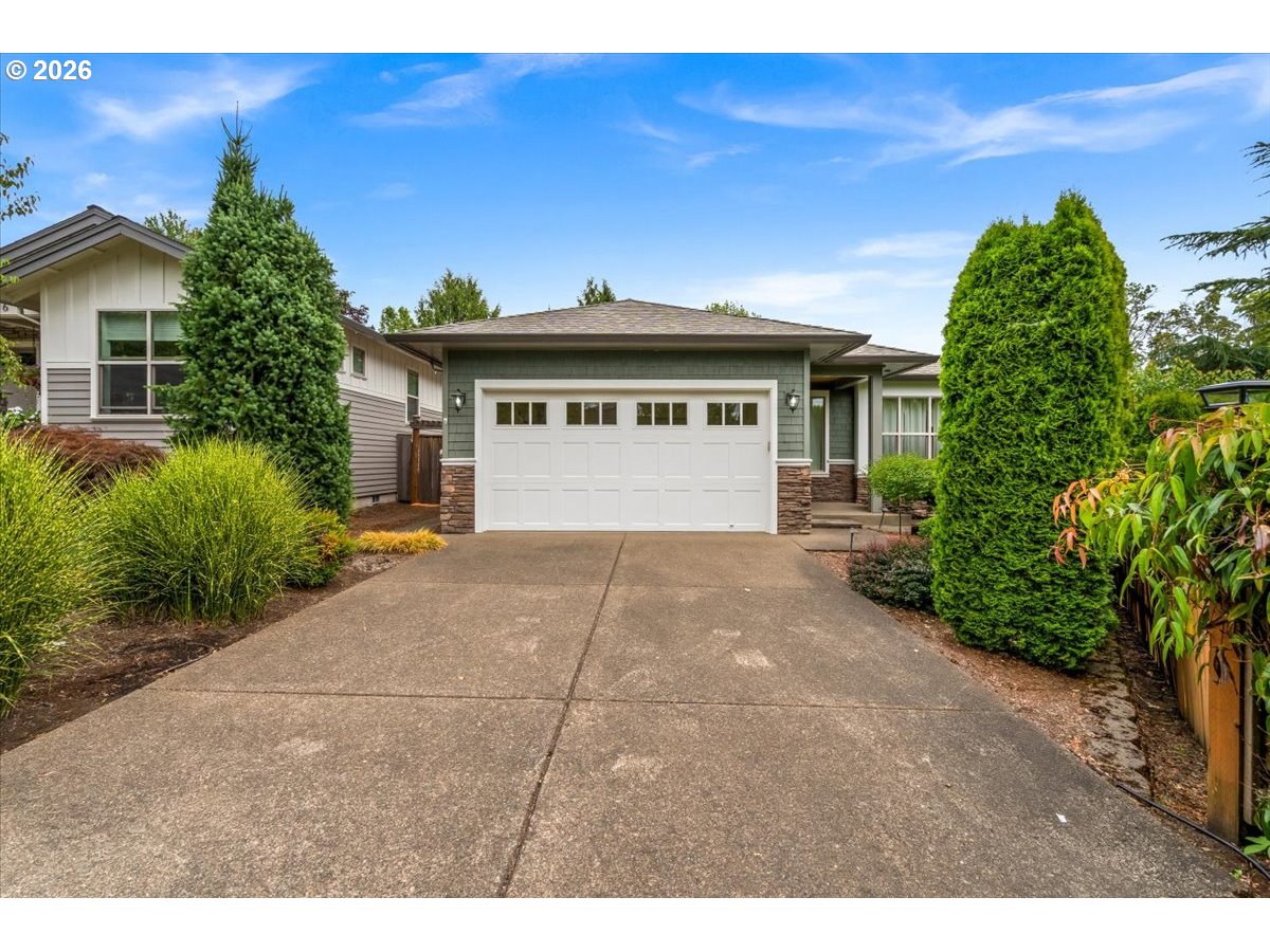 424 FOREST PL
