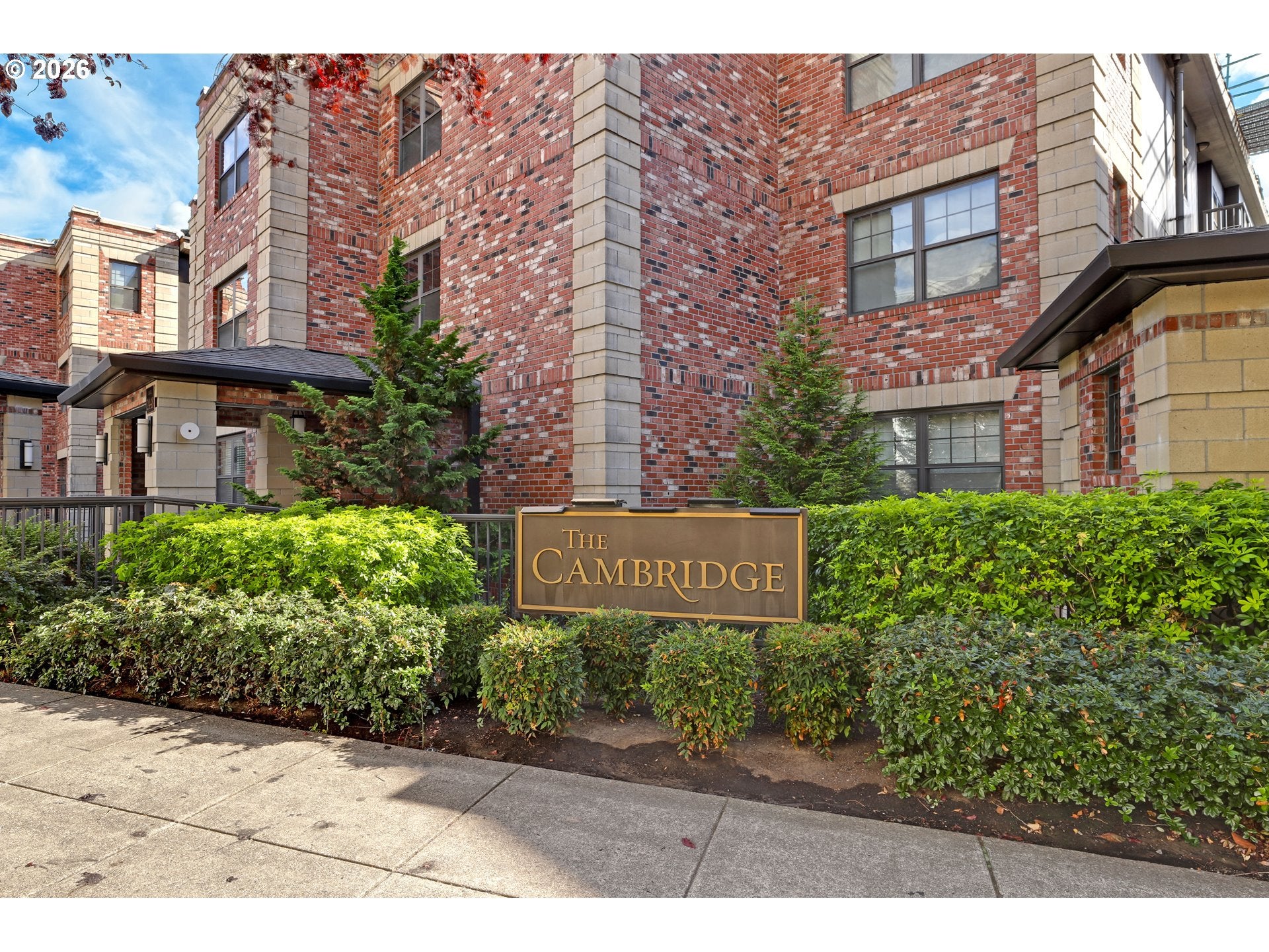 2454 NW WESTOVER RD — 1 bed 2 bath Condominium