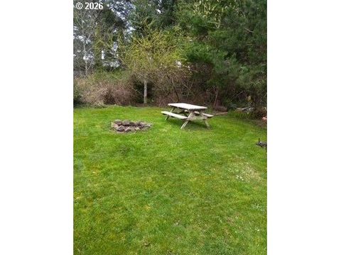 945 S BEACON ST Rockaway Beach OR 97136