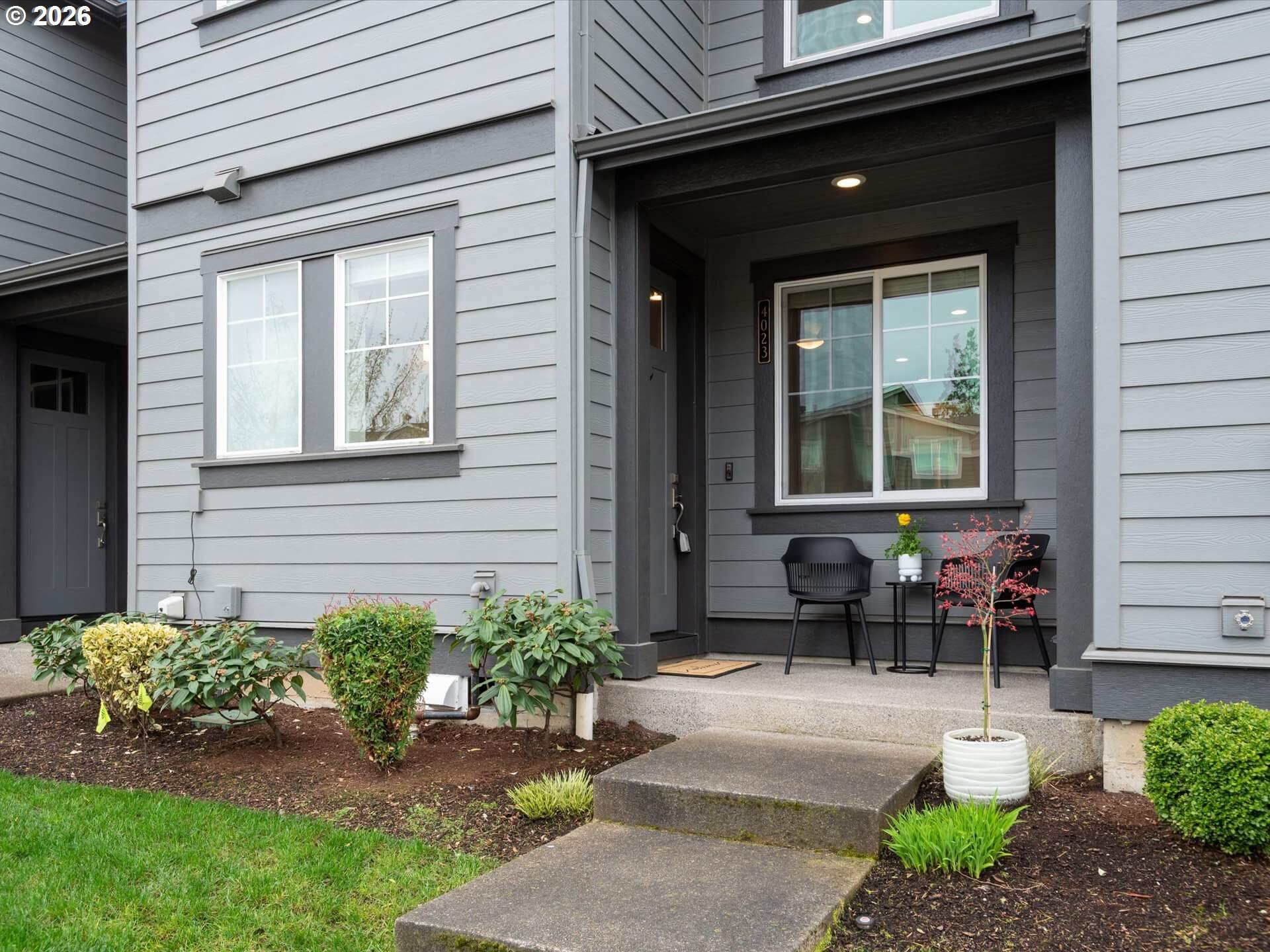 4023 SE CENTURY BLVD