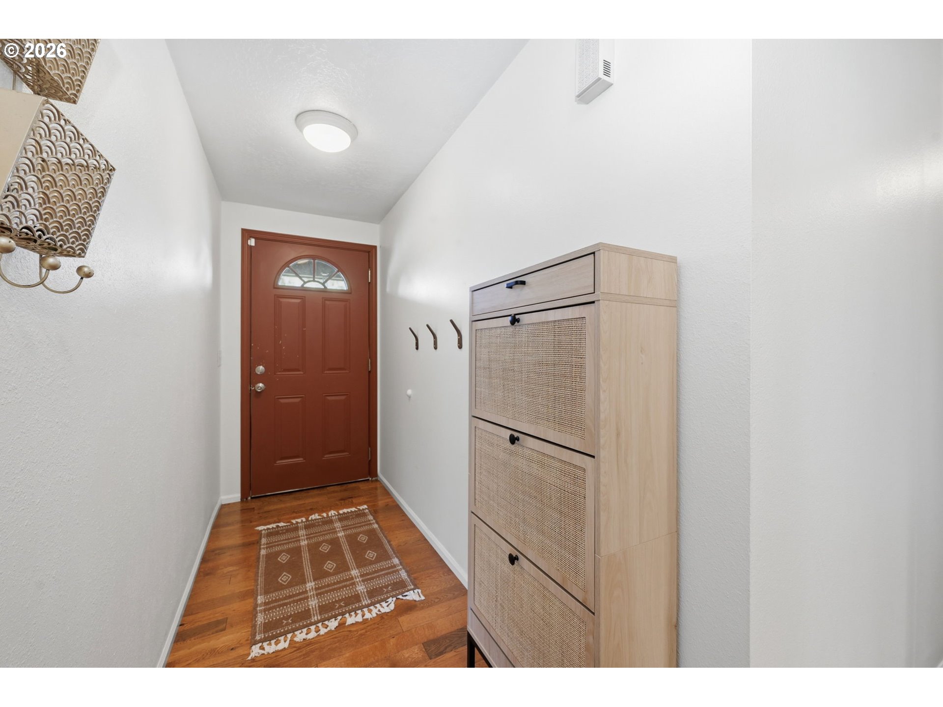 1233 KENRAY LOOP