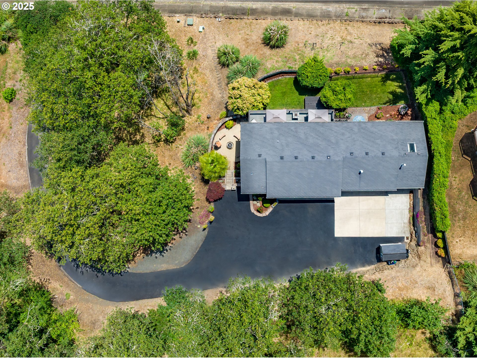 441 NW GALAXY DR
