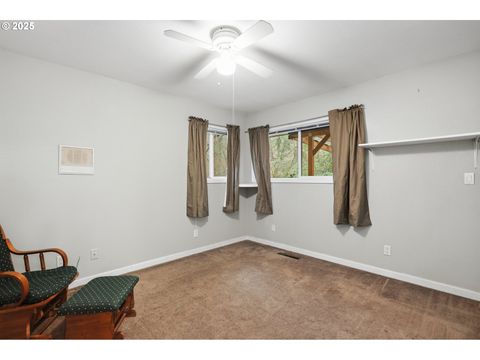 1610 Kelly AVE The Dalles OR 97058